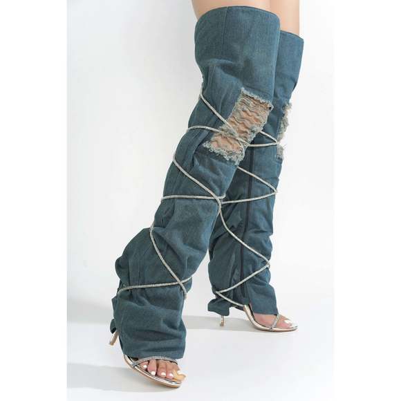 NWT~CAPE ROBBIN NOBU - BLUE BLUE 5.5- ALL OFFERS / COUNTEROFFERS WELCOME - Picture 6 of 7